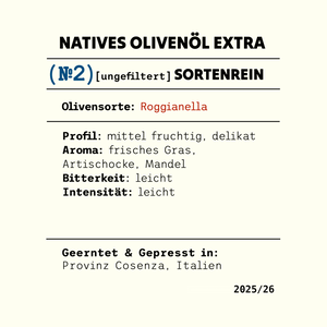 Etikett No2 Roggianella: natives Olivenöl extra, sortenrein, mittel fruchtig und delikat, Aroma von frischem Gras, Artischocke und Mandel, leichte Bitterkeit